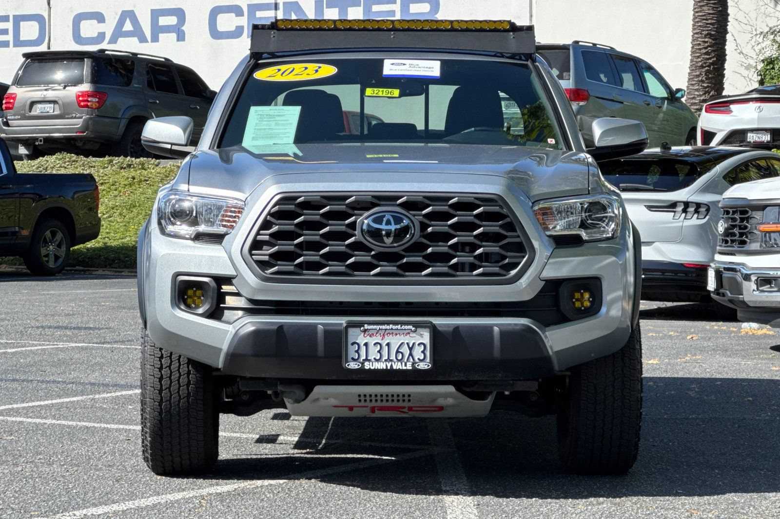 Used 2023 Toyota Tacoma TRD Off-Road w/ Technology Package AWD/4WD image 10