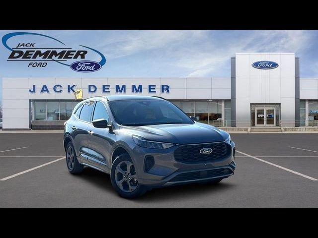 Certified 2024 Ford Escape ST-Line w/ Tech Pack #1 AWD/4WD image 1