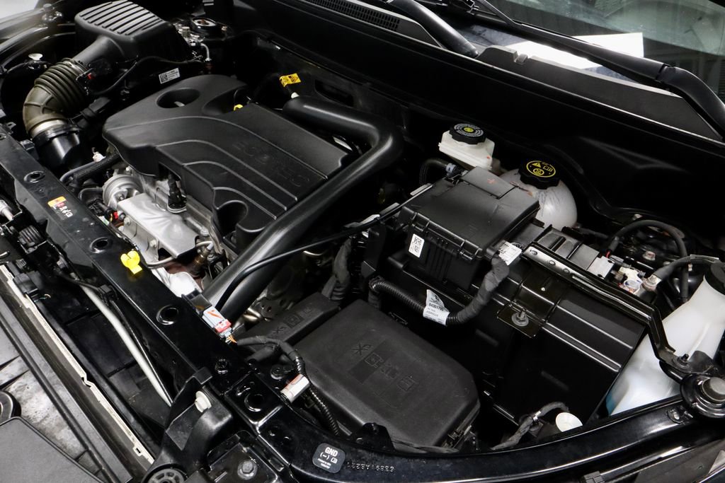 Used 2024 Chevrolet Equinox LS w/ LPO, Floor Liner Package AWD/4WD image 15