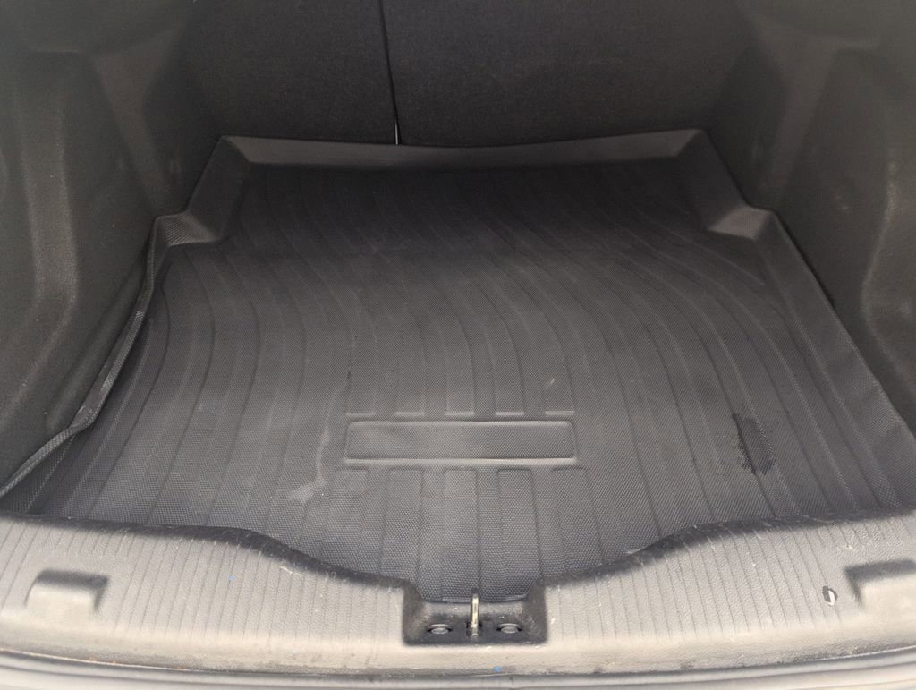 Used 2017 Chevrolet Cruze LT w/ Convenience Package image 34