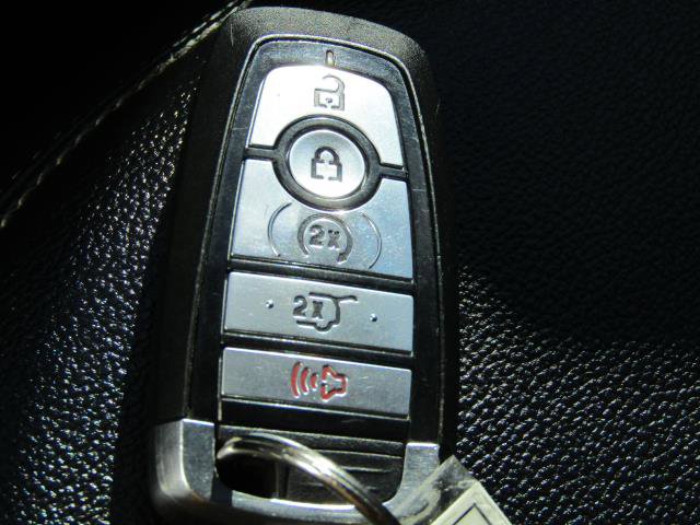 Certified 2020 Ford Explorer XLT w/ Equipment Group 202A image 24