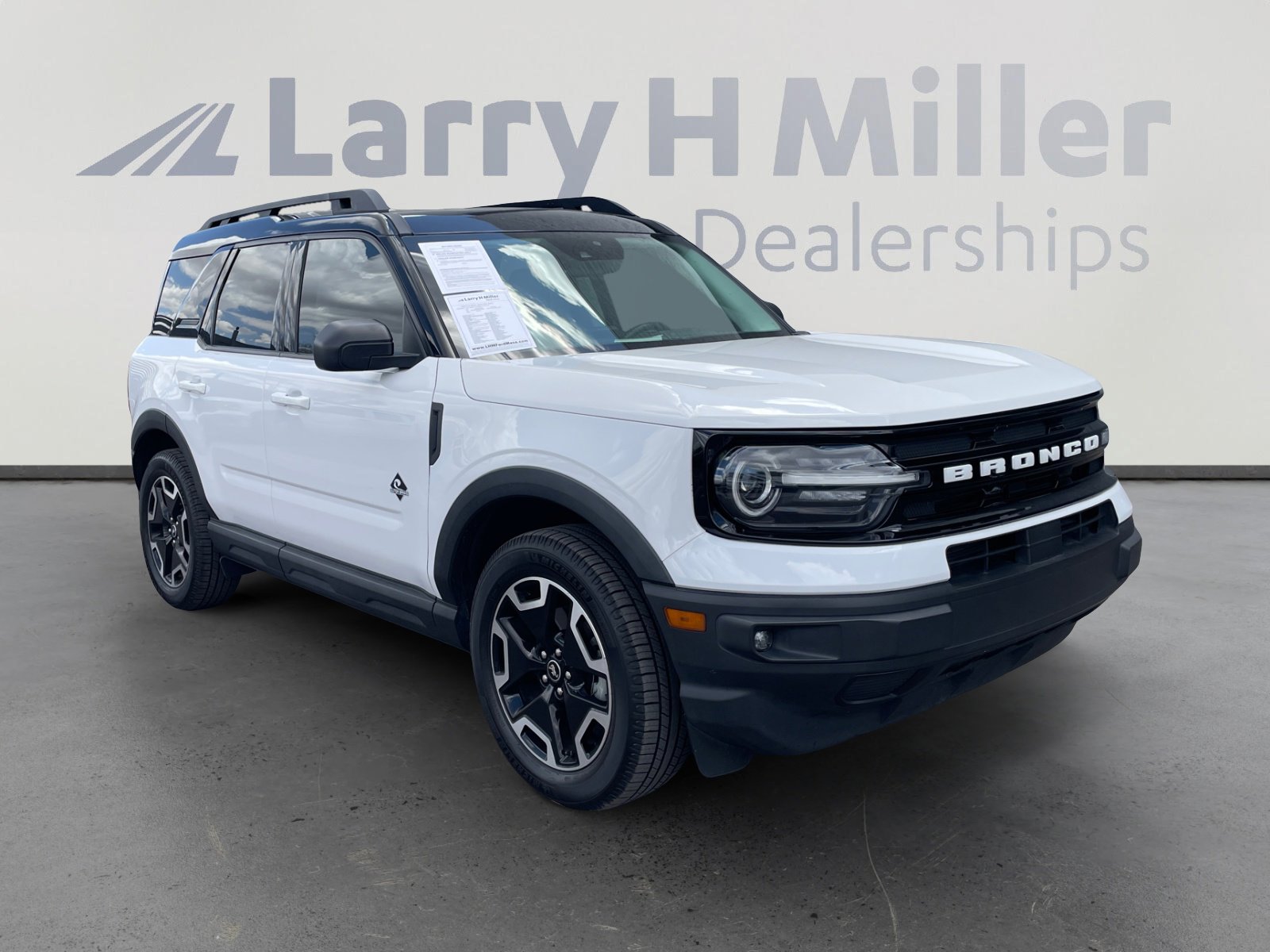 Certified 2023 Ford Bronco Sport Outer Banks w/ Tech Package AWD/4WD image 7