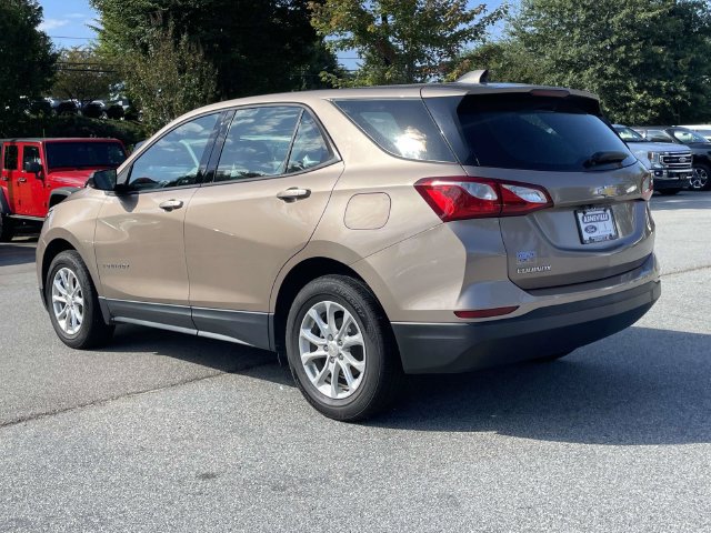 Used 2019 Chevrolet Equinox LS FWD image 3