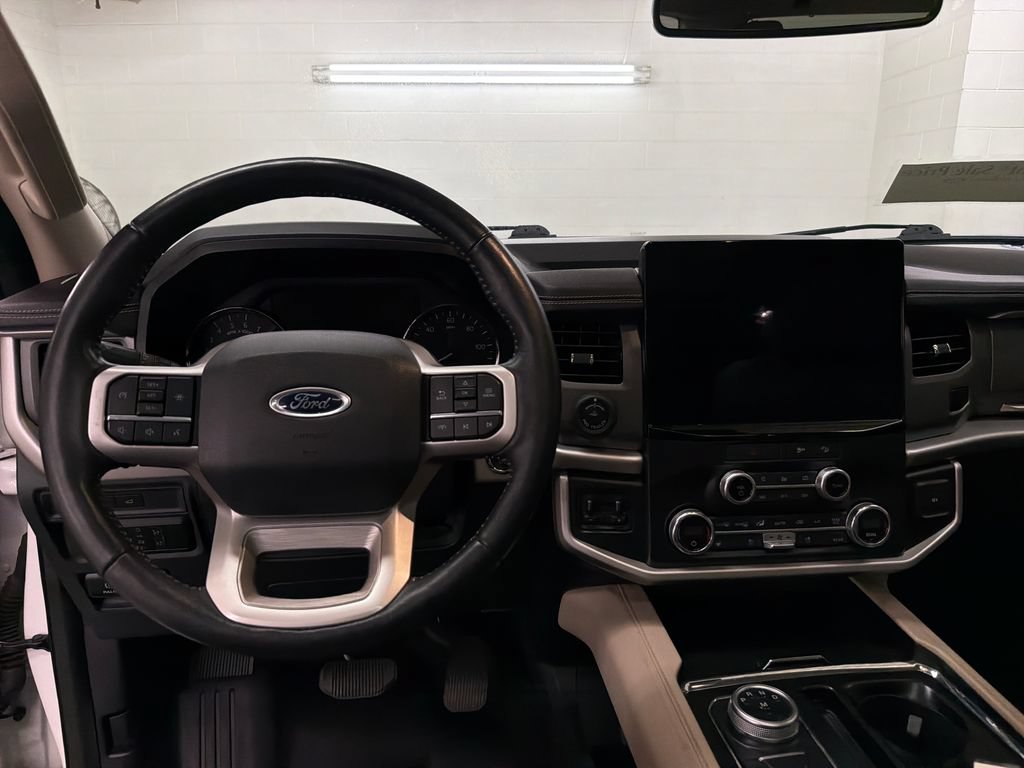 Certified 2022 Ford Expedition XLT AWD/4WD image 9