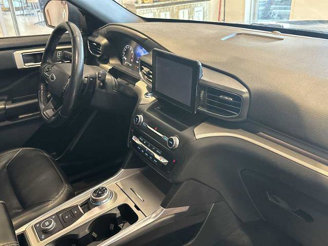 Certified 2020 Ford Explorer XLT w/ Equipment Group 202A image 29