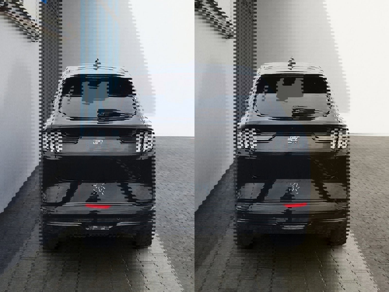 Certified 2025 Ford Mustang Mach-E GT image 4