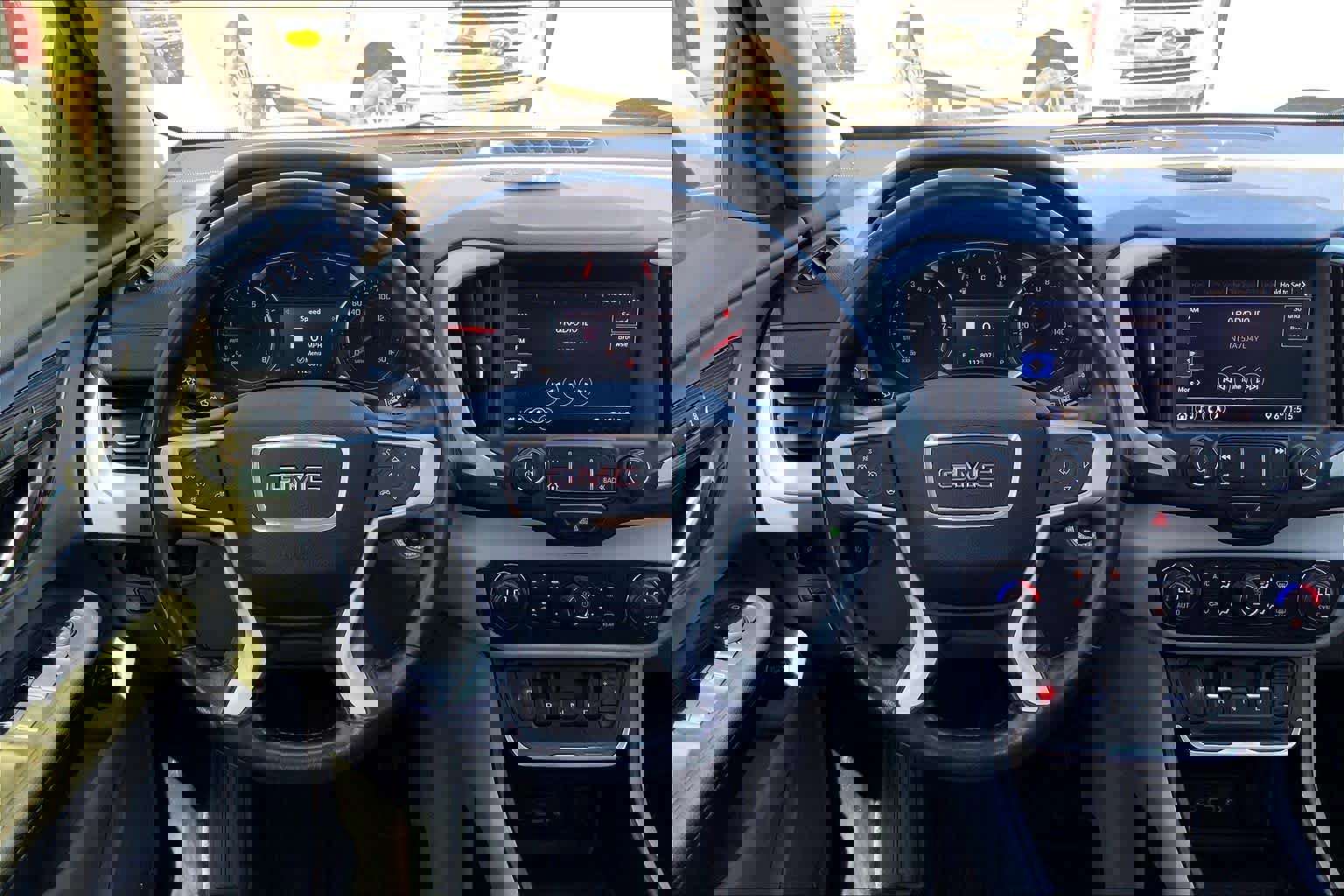 Used 2019 GMC Terrain SLT w/ Preferred Package FWD image 8