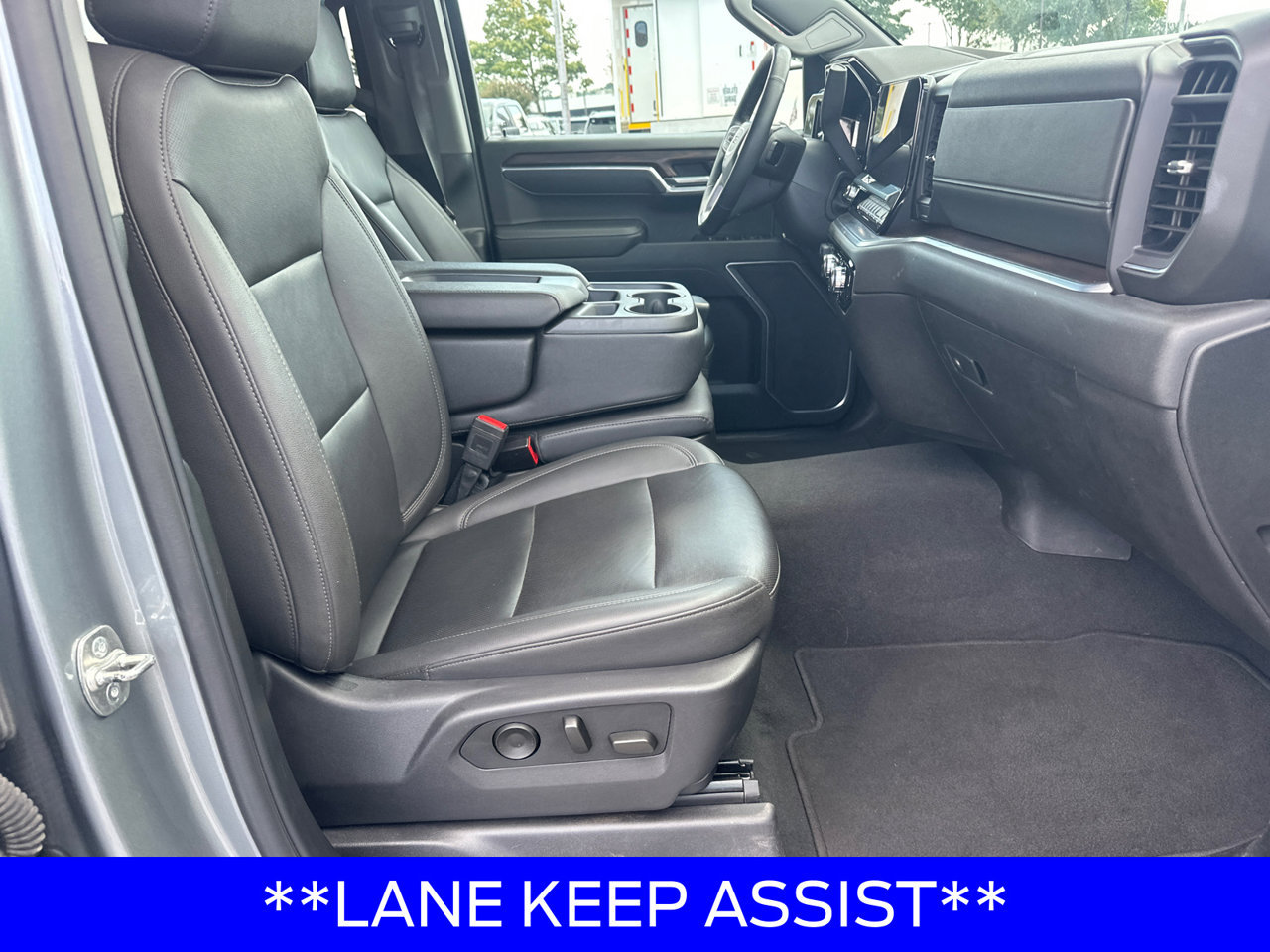 Used 2025 GMC Sierra 1500 SLT AWD/4WD image 15