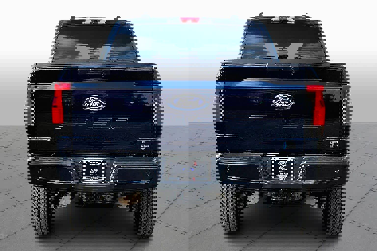 Certified 2025 Ford F150 Lightning Flash w/ Max Trailer Tow Package image 4