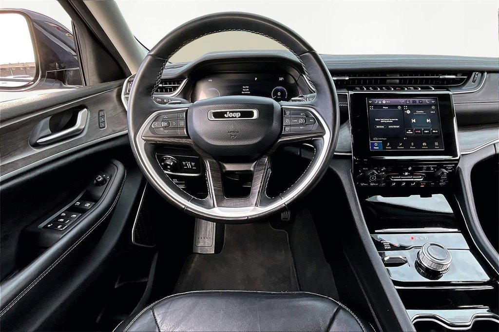 Used 2022 Jeep Grand Cherokee L Limited image 7