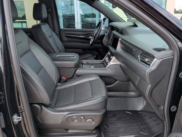 Used 2024 GMC Yukon XL Denali RWD image 19