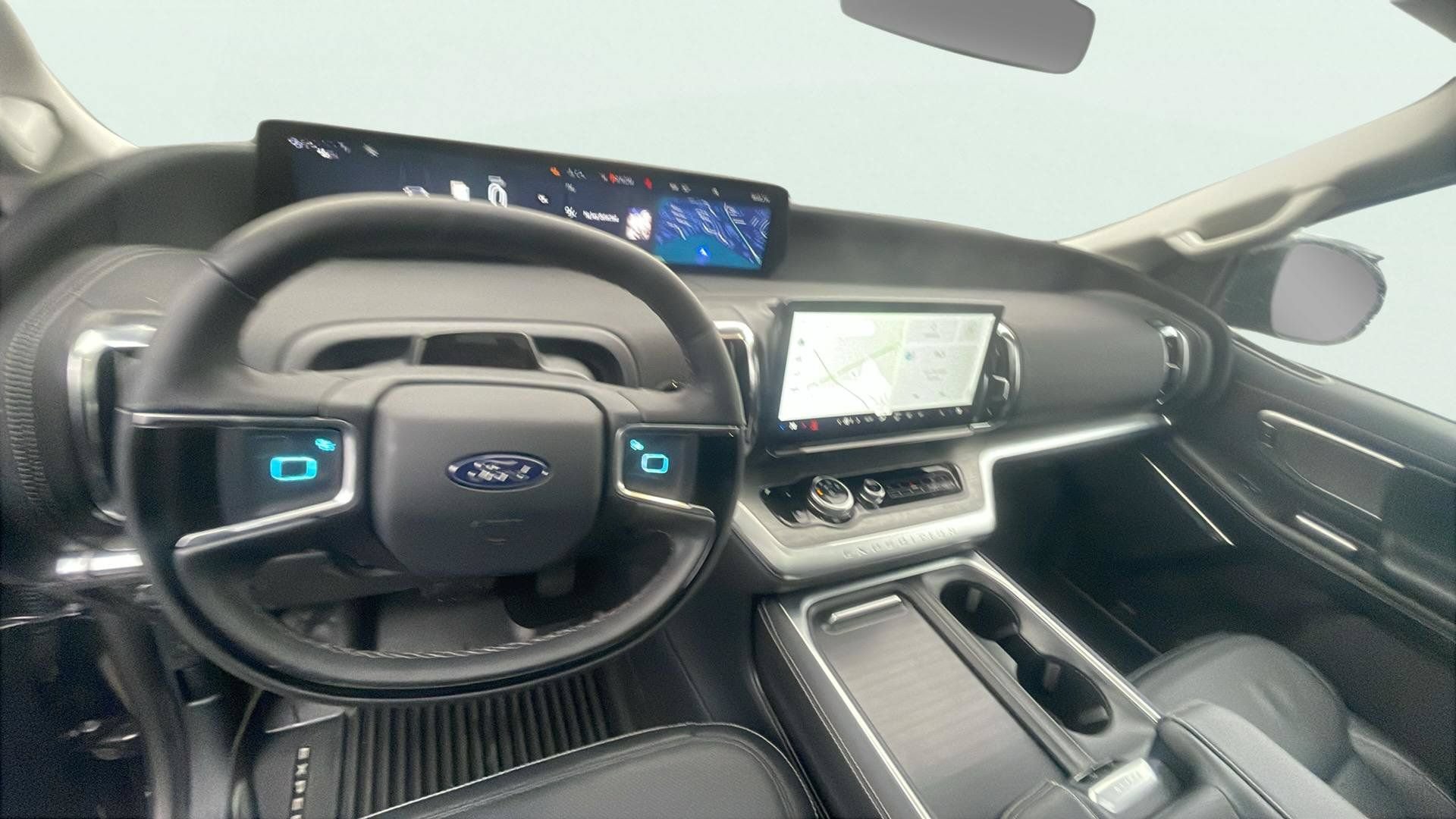 Certified 2025 Ford Expedition Platinum AWD/4WD image 11