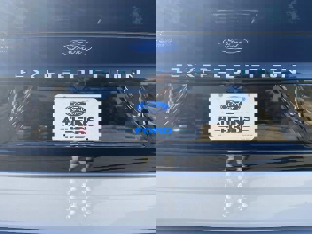 Certified 2025 Ford Expedition Active image 10