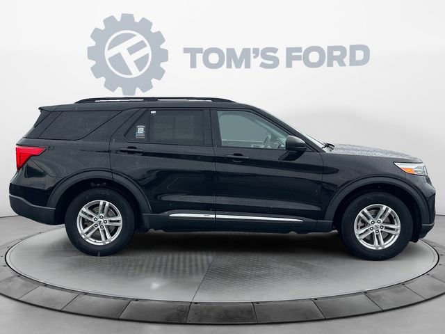 Certified 2022 Ford Explorer XLT w/ Equipment Group 202A AWD/4WD image 8