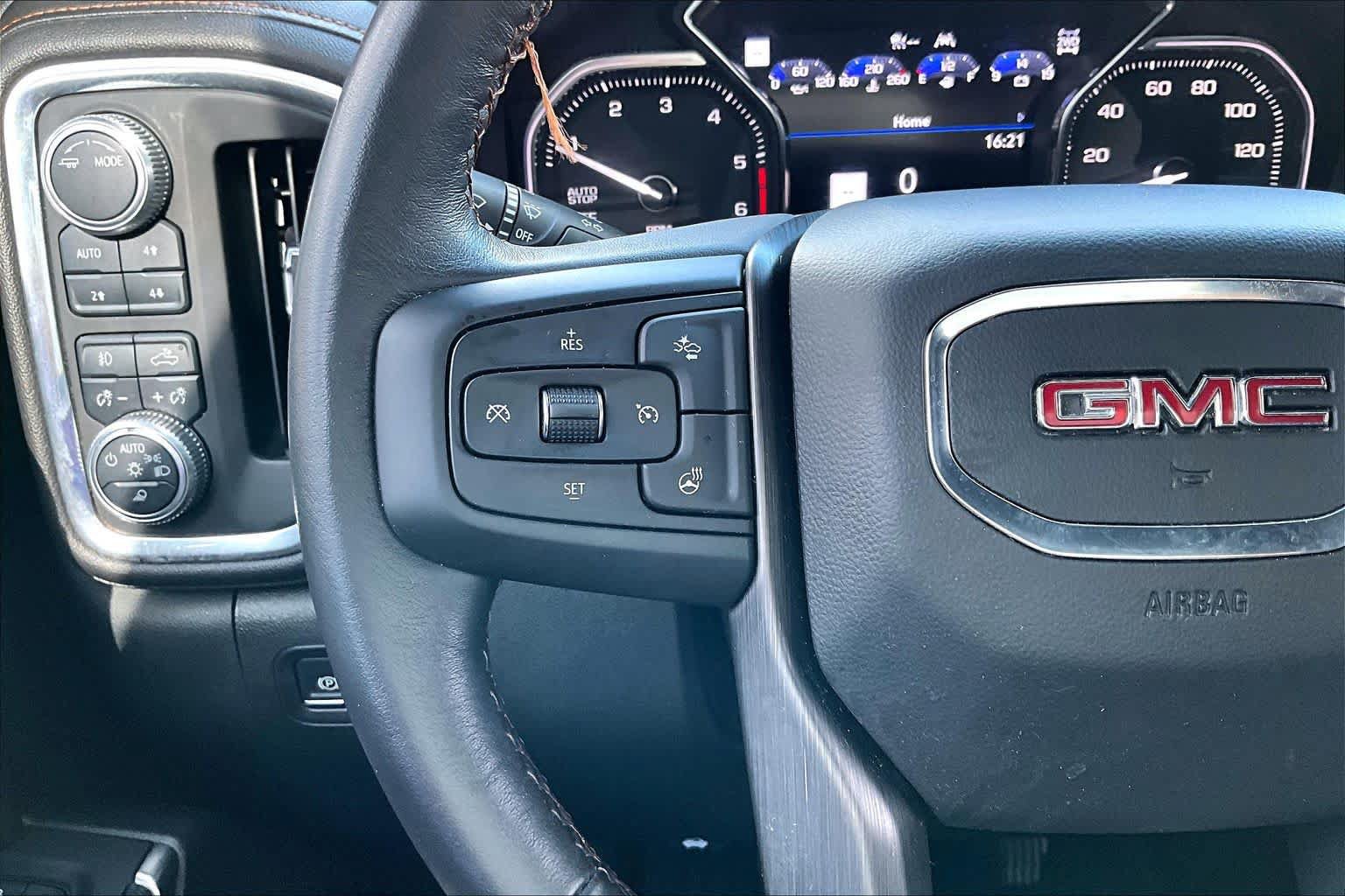 Used 2021 GMC Sierra 1500 AT4 w/ AT4 Premium Package AWD/4WD image 24