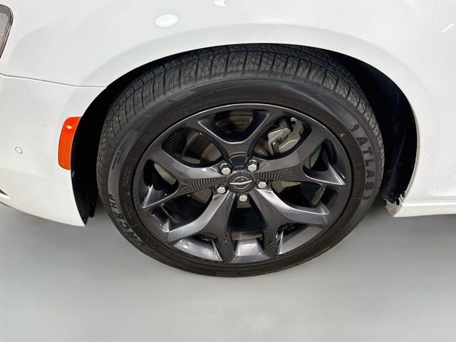Used 2023 Chrysler 300 S RWD image 32