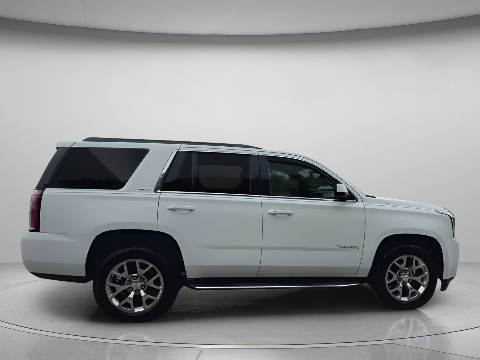 Used 2019 GMC Yukon SLT w/ Open Road Package image 24
