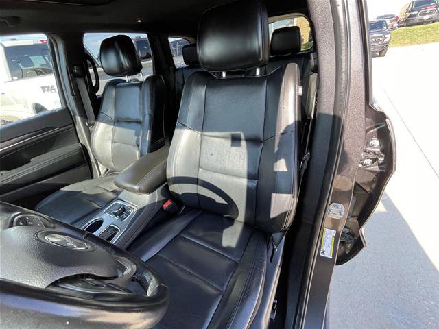 Used 2020 Jeep Grand Cherokee Limited AWD/4WD image 18