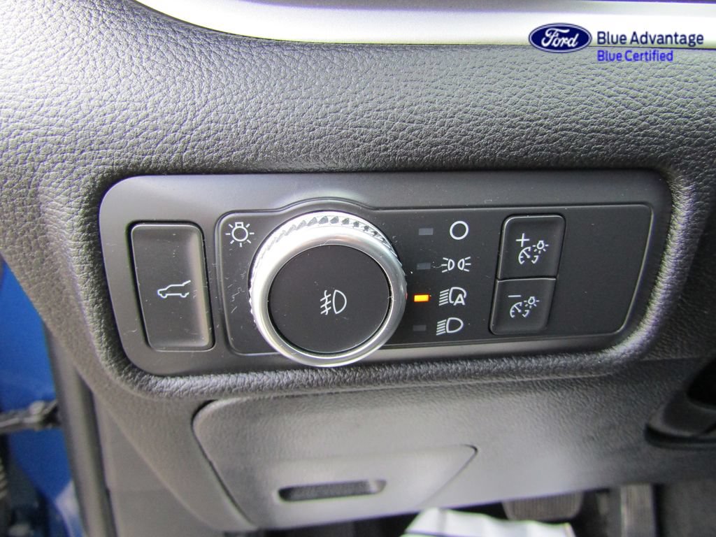 Certified 2022 Ford Explorer XLT w/ Equipment Group 202A AWD/4WD image 34