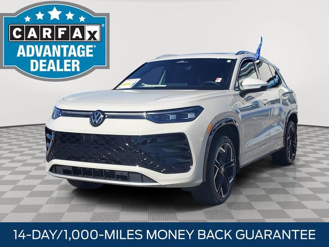 Used 2025 Volkswagen Tiguan SEL R-Line image 4