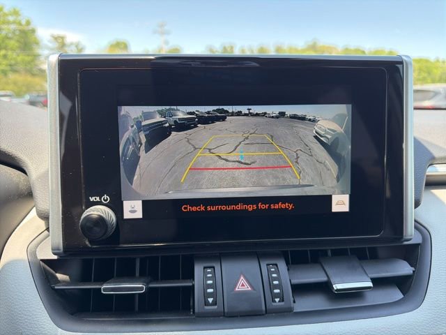 Used 2023 Toyota RAV4 XLE Premium AWD/4WD image 23
