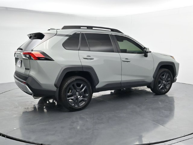 Used 2022 Toyota RAV4 Adventure w/ Convenience Package AWD/4WD image 10