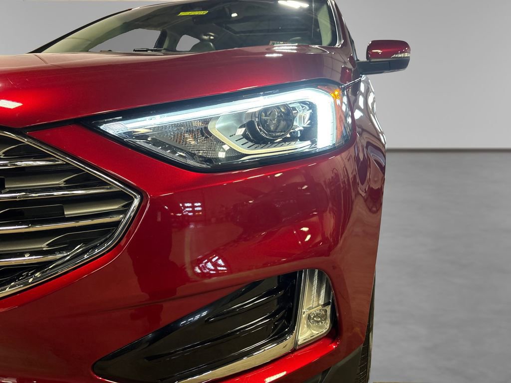 Certified 2019 Ford Edge Titanium w/ Cold Weather Package image 21