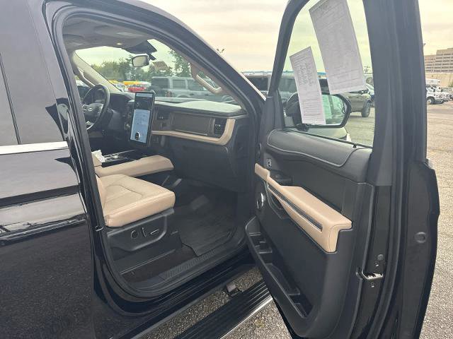 Certified 2023 Ford Expedition Limited image 8