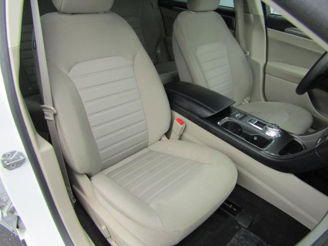Certified 2019 Ford Fusion SE FWD image 10