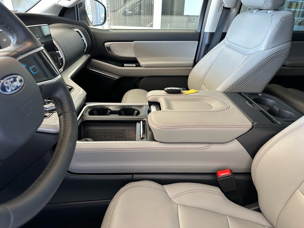 Certified 2025 Ford Expedition Max Active image 19
