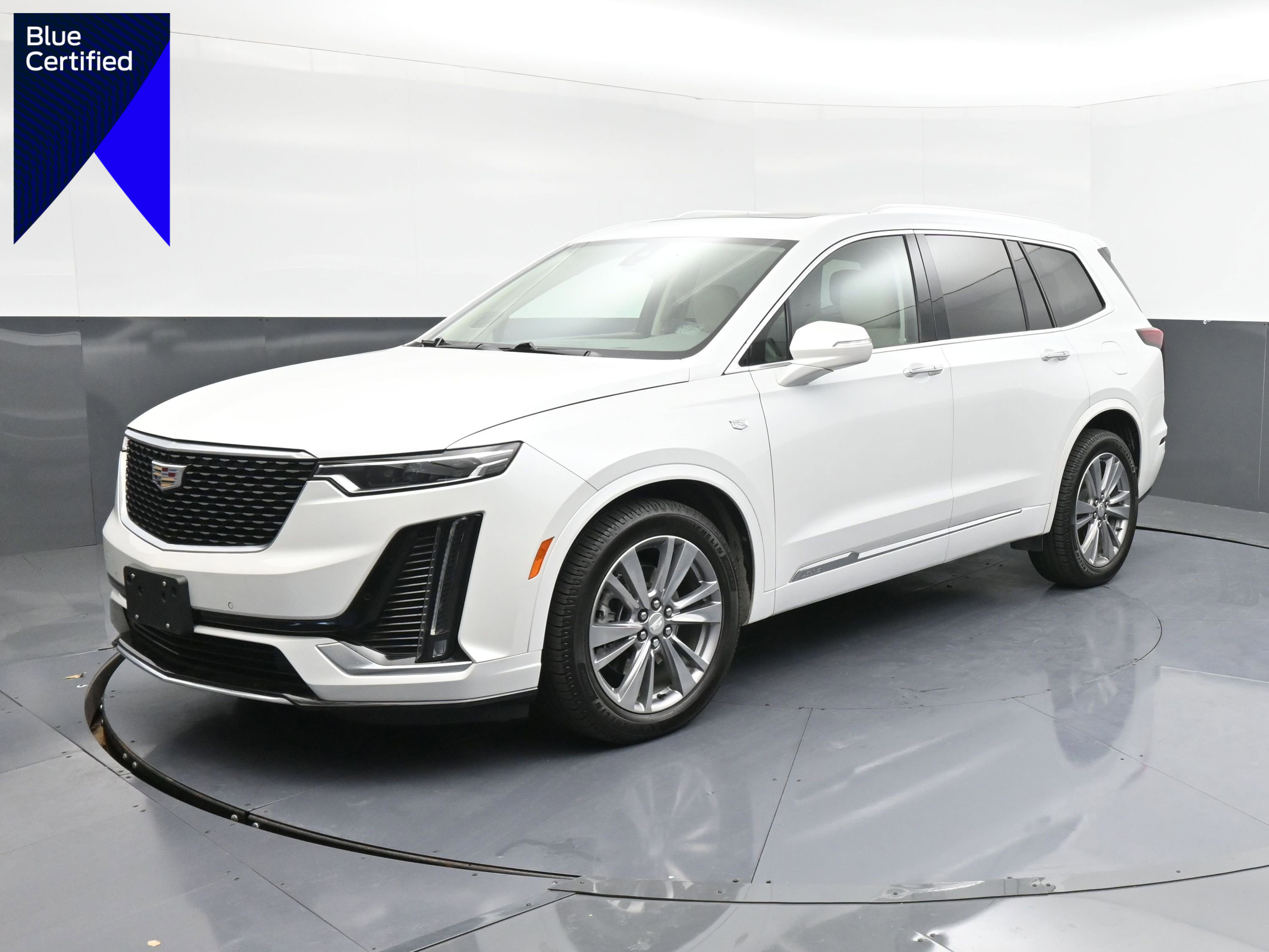Used 2023 Cadillac XT6 Premium Luxury image 1