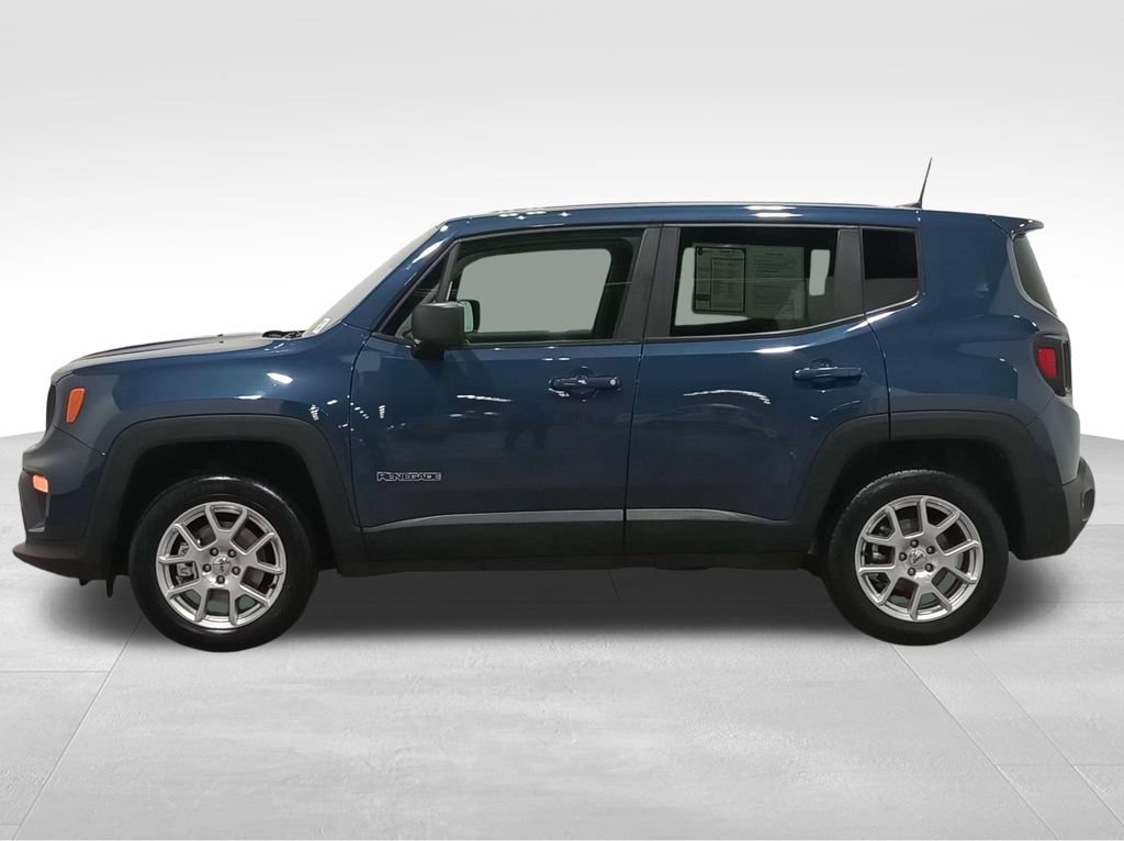 Used 2023 Jeep Renegade Latitude AWD/4WD image 8