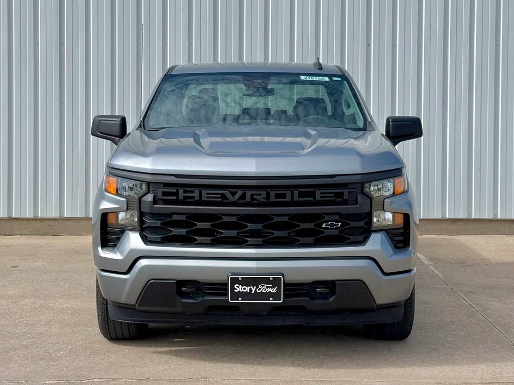 Used 2023 Chevrolet Silverado 1500 Custom w/ LPO, Dark Essentials Package AWD/4WD image 9