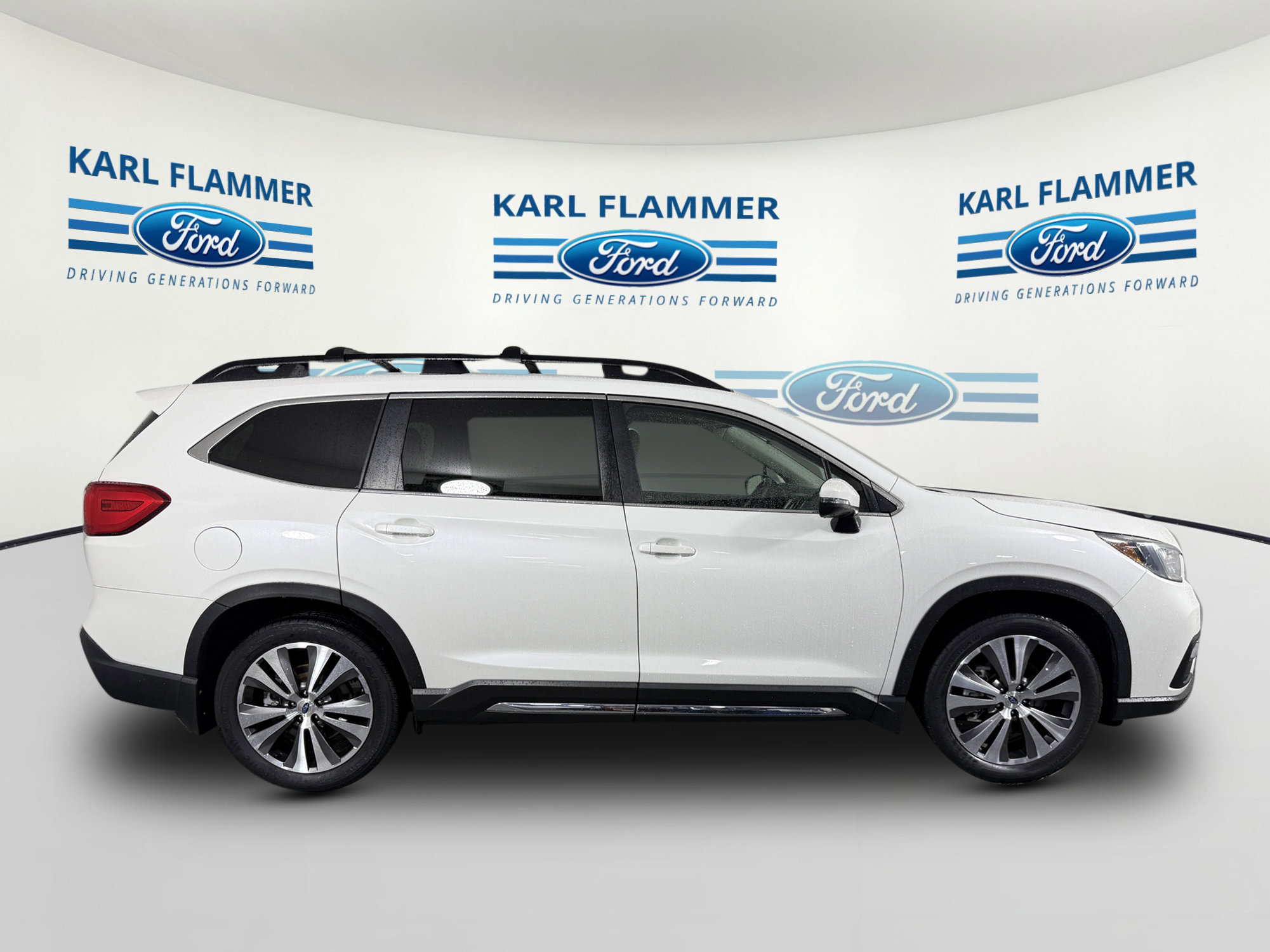 Used 2022 Subaru Ascent Limited w/ Technology Package AWD/4WD image 2