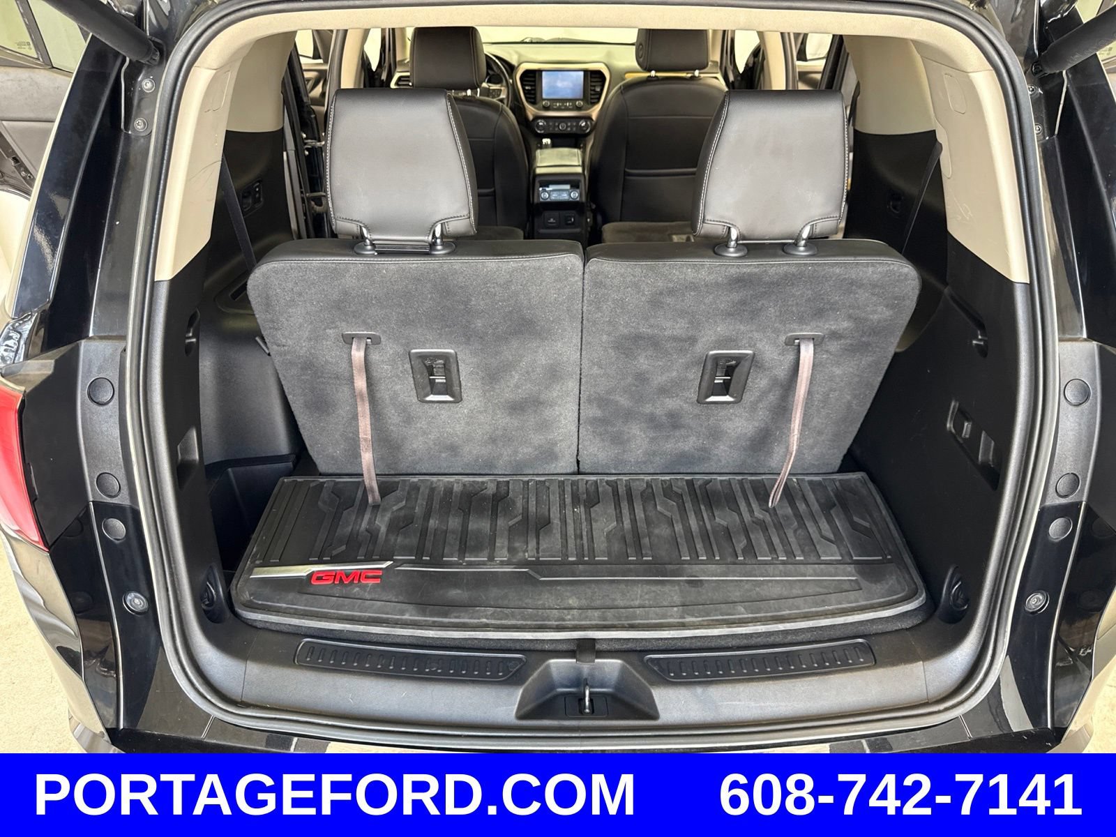 Used 2018 GMC Acadia Denali w/ Technology Package AWD/4WD image 44