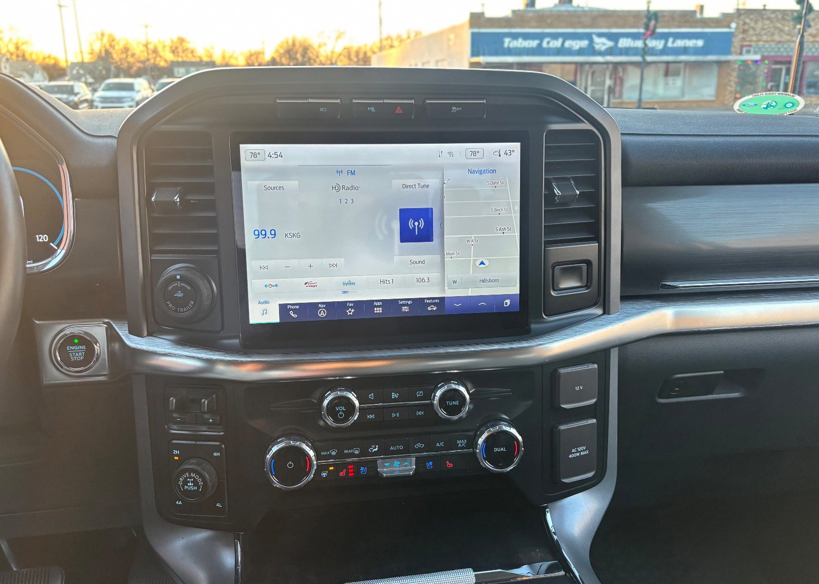 Certified 2022 Ford F150 Lariat w/ Equipment Group 502A High image 40