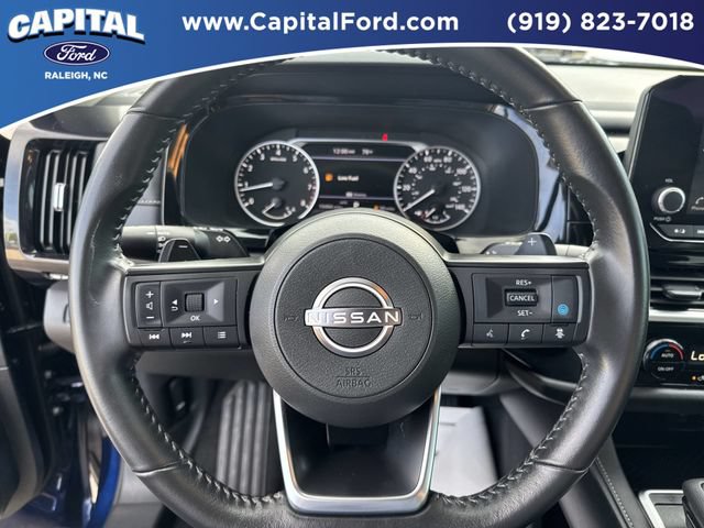 Used 2025 Nissan Pathfinder SV w/ SV Premium Package AWD/4WD image 25