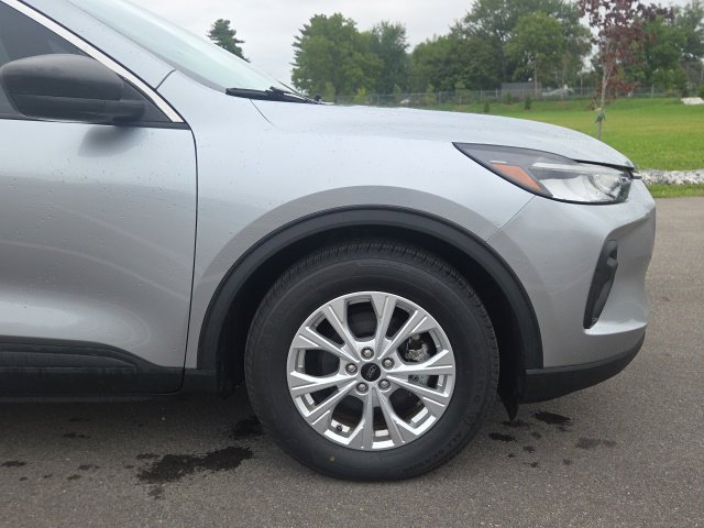 Certified 2023 Ford Escape Active w/ Cold Weather Package FWD image 4