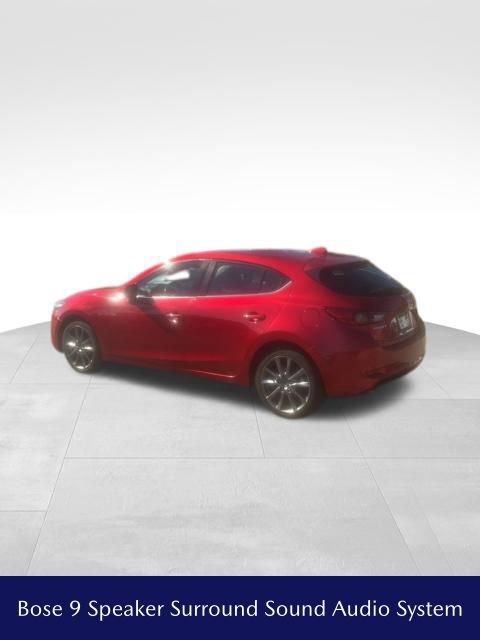 Used 2018 MAZDA MAZDA3 Touring FWD image 5