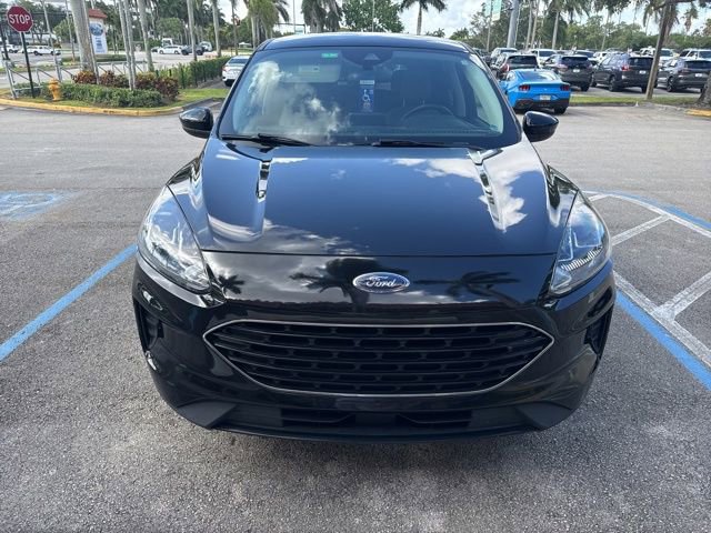 Certified 2021 Ford Escape SE w/ SE Sport Appearance Package FWD image 2