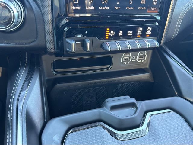 Used 2022 RAM 1500 Limited w/ Body Color Bumper Group image 28