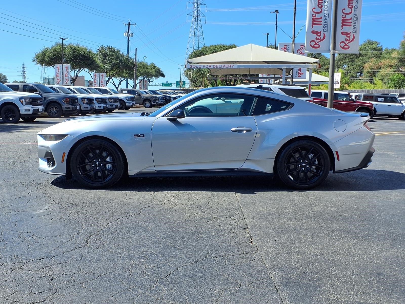Certified 2025 Ford Mustang GT Premium RWD image 9