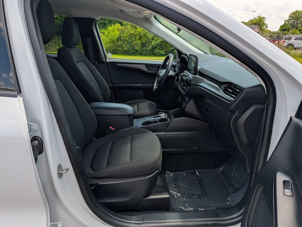 Certified 2025 Ford Escape Active FWD image 22