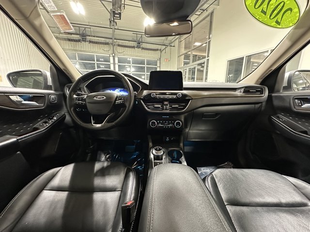 Certified 2020 Ford Escape Titanium AWD/4WD image 18