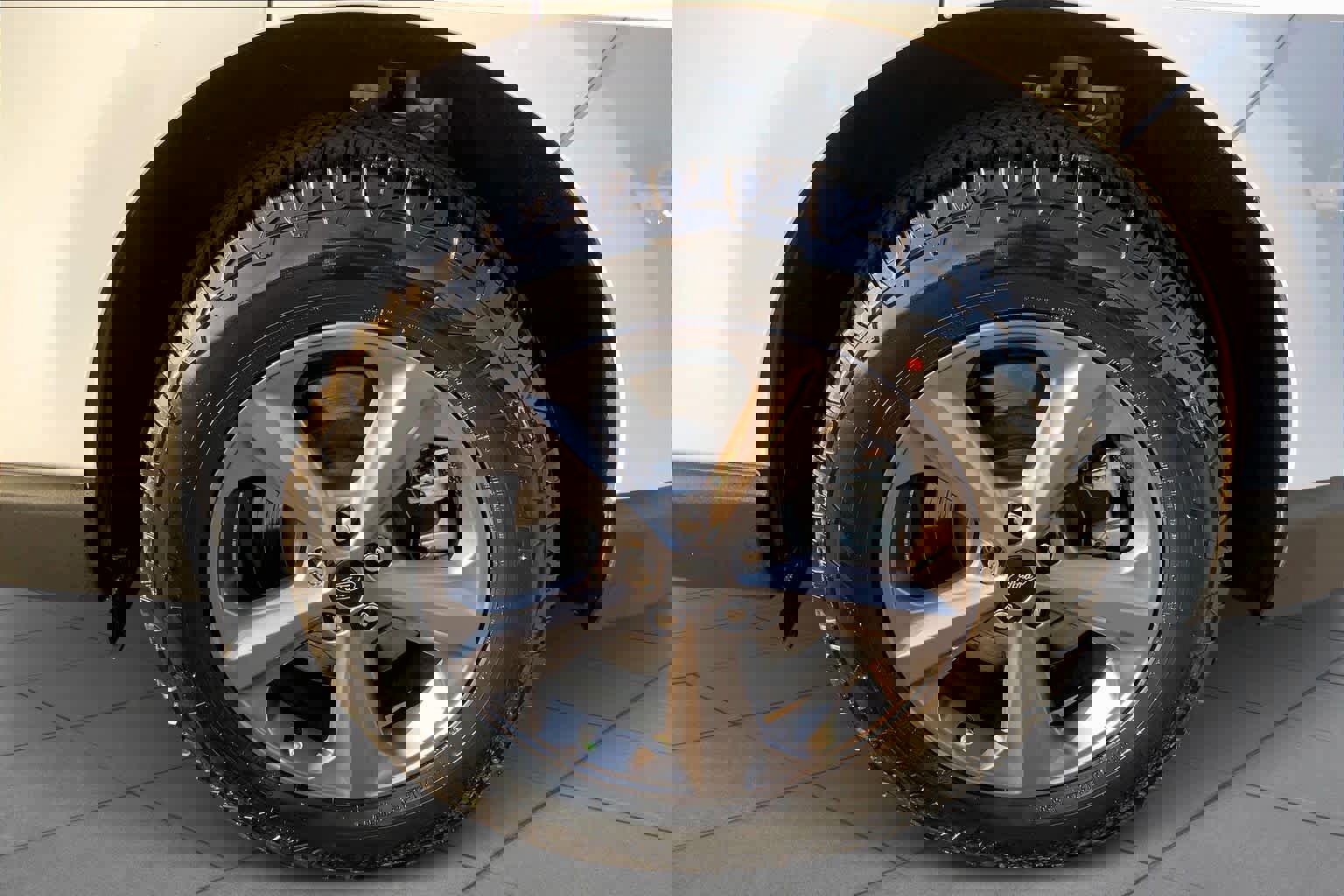 Certified 2024 Ford Edge SEL w/ Sport Appearance Package image 13