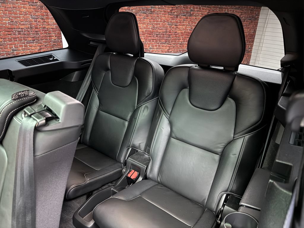 Used 2022 Volvo XC90 T8 R-Design w/ Advanced Package AWD/4WD image 27