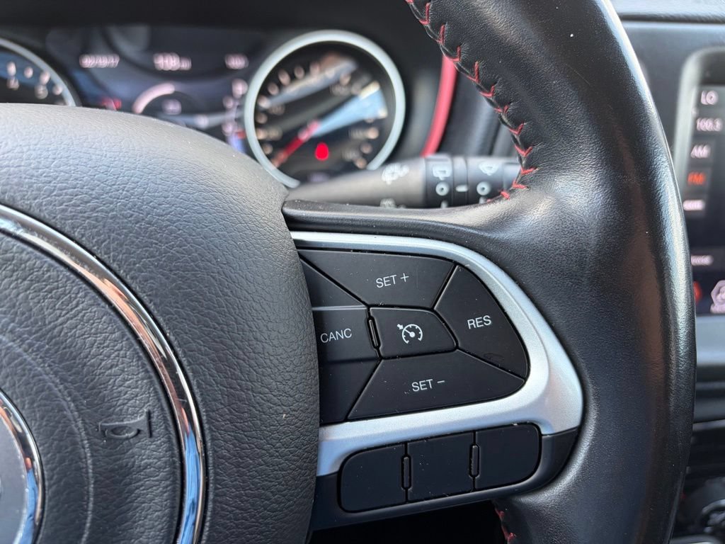 Used 2020 Jeep Compass Trailhawk AWD/4WD image 39