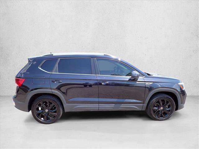 Used 2022 Volkswagen Taos SE FWD image 5