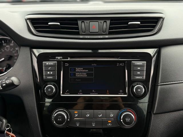 Used 2019 Nissan Rogue S image 39