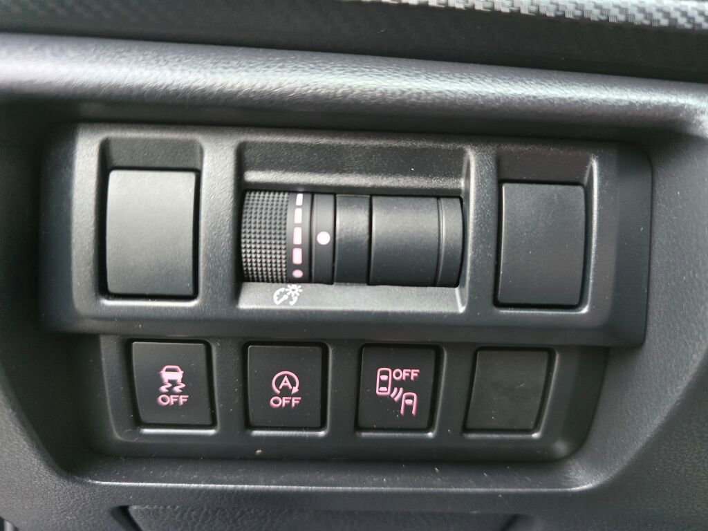 Used 2021 Subaru Crosstrek 2.0i Premium w/ Moonroof Package image 19